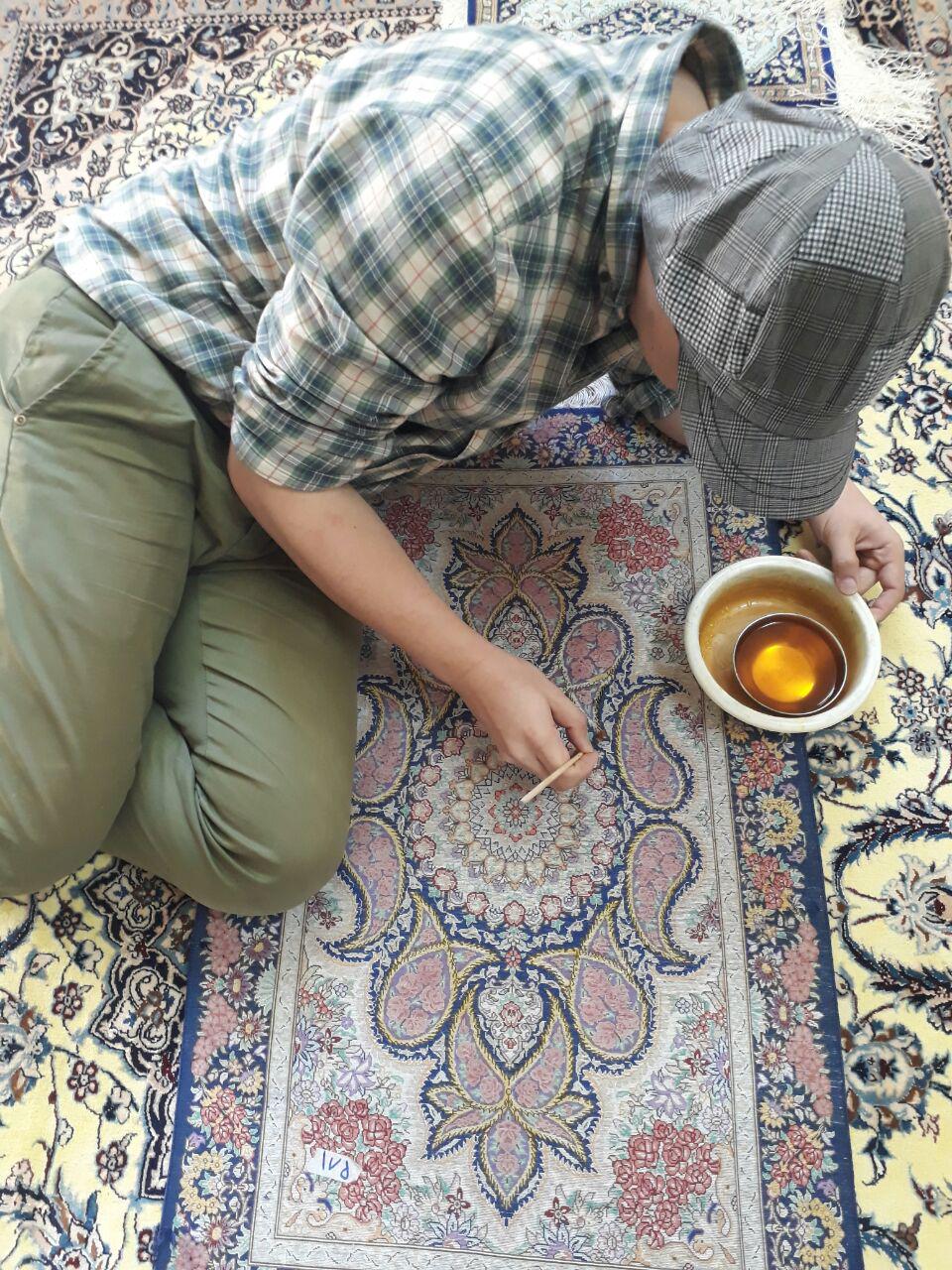 رنگ برداری فرش دستباف در مشهد