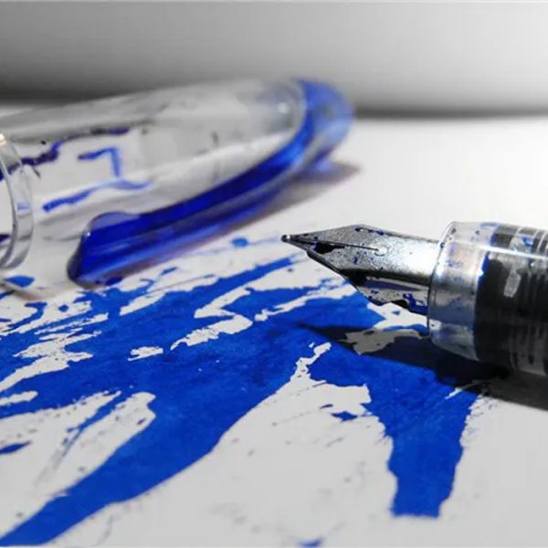 از بین بردن لکه جوهر از روی فرش - قالیشویی ابریشم