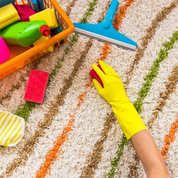 چگونه فرش را نو و تمیز نگه داریم؟ - قالیشویی ابریشم