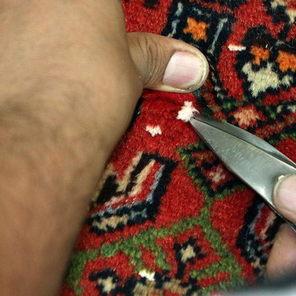 رفع سوختگی فرش دستبافت -قالیشویی ابریشم
