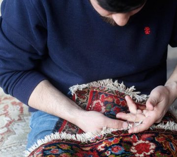 ترمیم پارگی و بید خوردگی - قالیشویی ابریشم